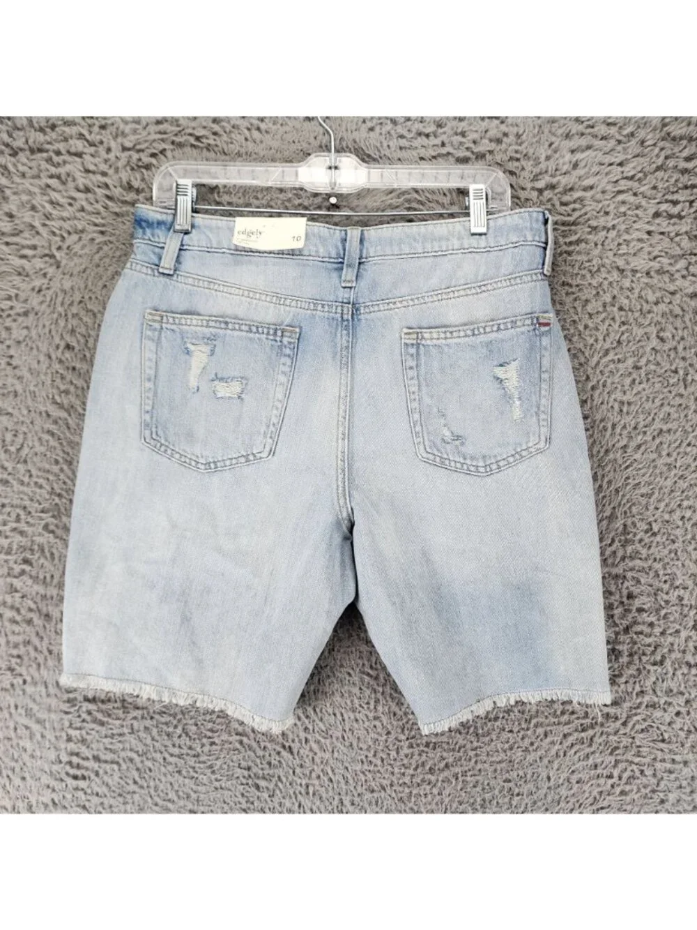 Maurices Shorts Womens 10 Edgely Blue Distressed Cotton Denim Cut Off *NWT*